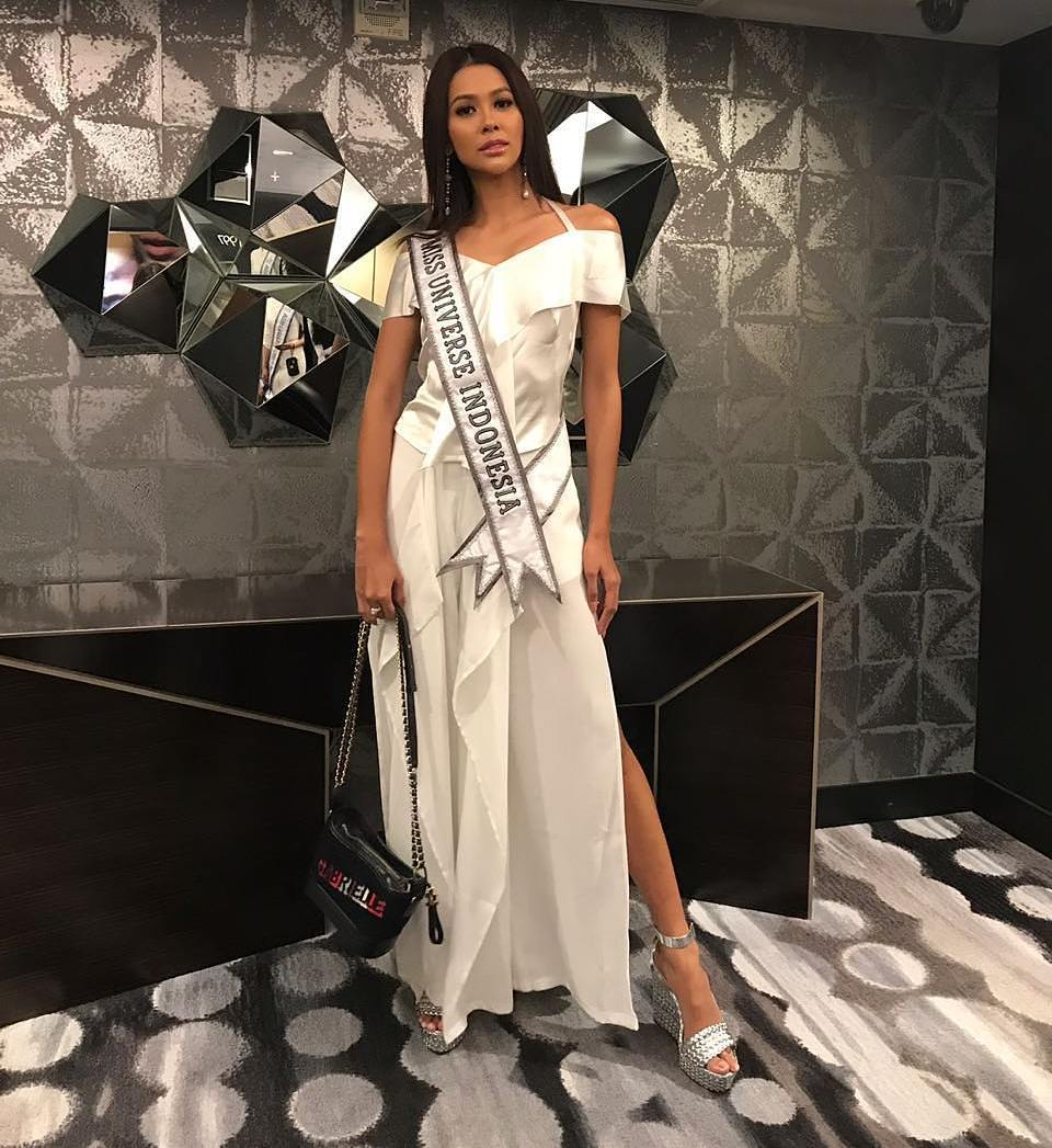 #MissUniverse #Indonesia on fire! Please keep support with your retweet!
