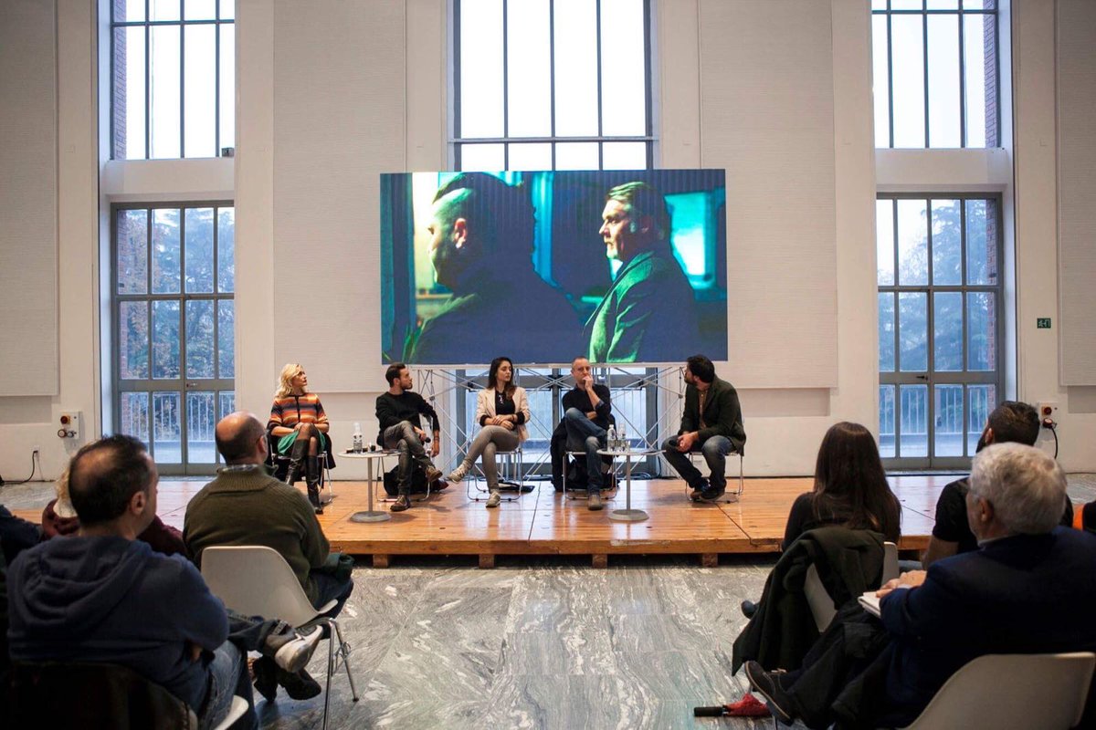 RivistaStudio's tweet photo. Come nasce e cresce la serie italiana più guardata nel mondo? Ne parliamo a Studio in Triennale con gli attori Cristiana Dell'Anna e Arturo Muselli, il regista Claudio Cupellini e la sceneggiatrice Maddalena Ravagli #SIT17 https://t.co/0H8yqYtzHj