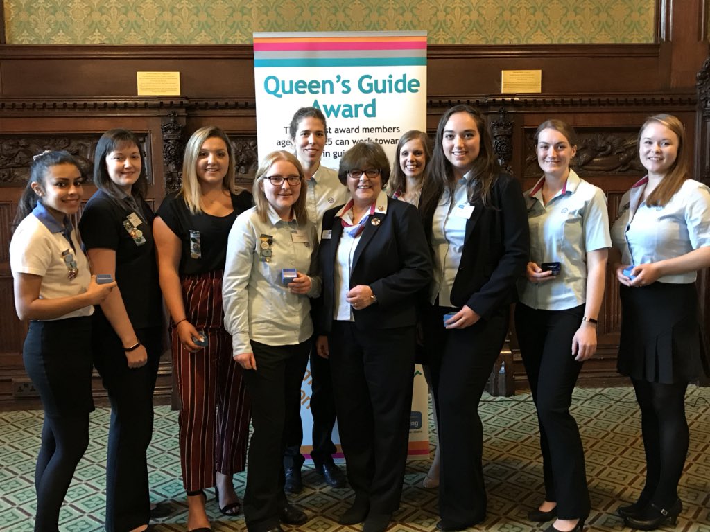 suewalker_'s tweet image. Great to see members from @Guiding_LaSER receiving #queensguide today. @Girlguiding @Sally_Illsley