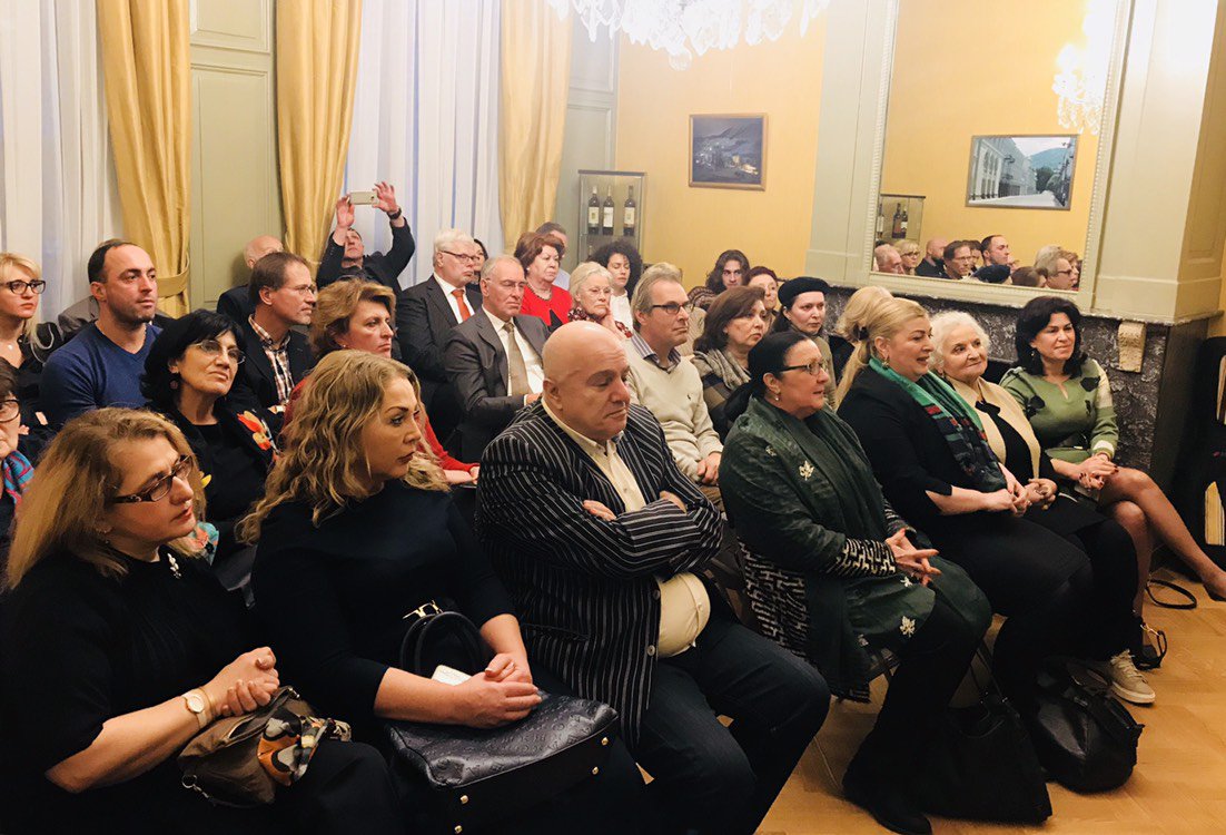 KoteSurguladze's tweet photo. The novel #ThePresidentsCat serves 2 bring people 2gather. #DutchTranslation #EmbassyofGeorgia 1/2 https://t.co/fu3Qb0zAIa