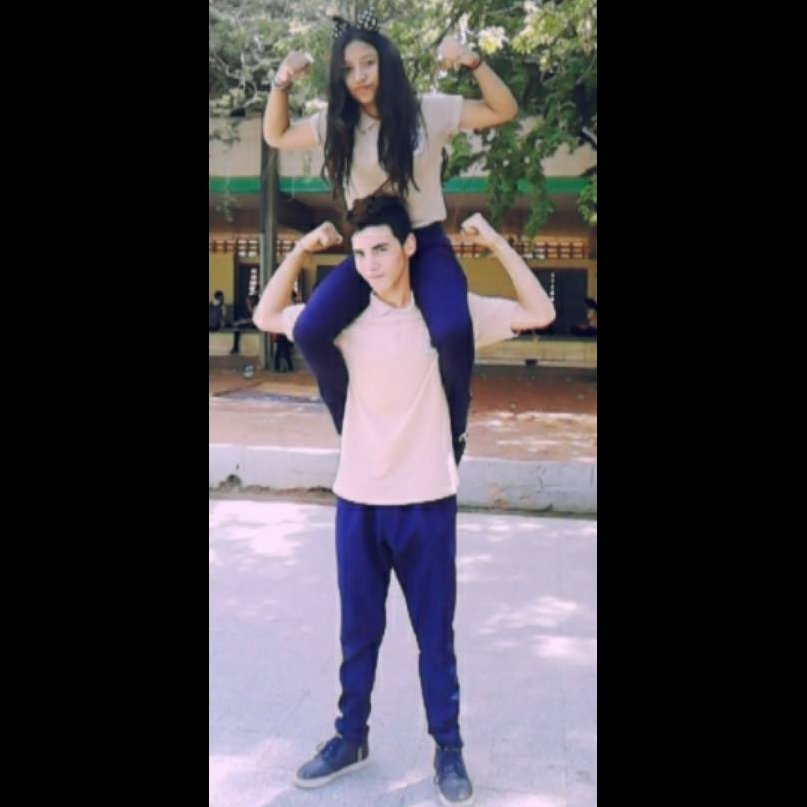 Secuestrado_'s tweet photo. La enana que mas amo @saddxchichi https://t.co/Z8wYKebJdK