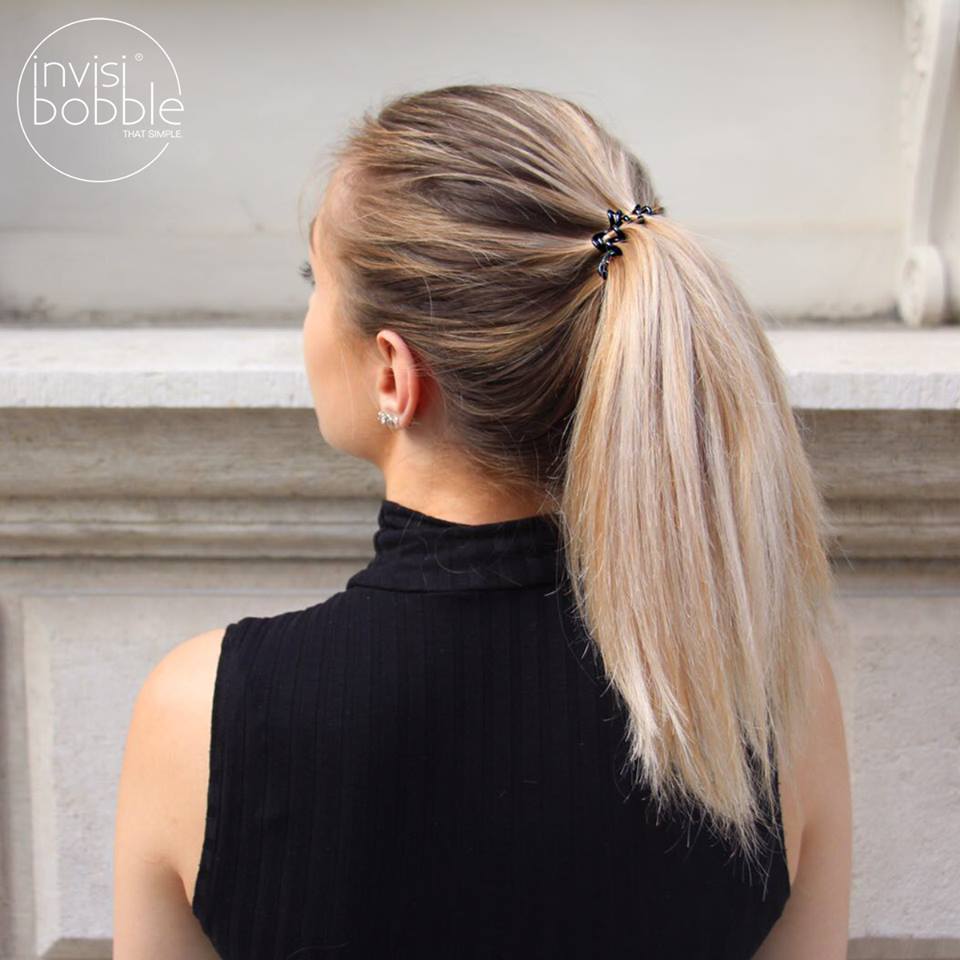 Our spiral hairties give ponytails – as well as buns – just the right texture. 💞 Tried it yet? #invisibobble