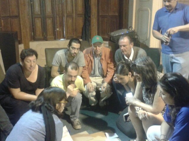 labeasanchez's tweet photo. En mi comunal Ñuñoa del FA discutiendo x grupos (mas de 10) posición de 2da vuelta...esto se da en comunas y regiones.de Chile...asi se hace https://t.co/iN1chD4hTh
