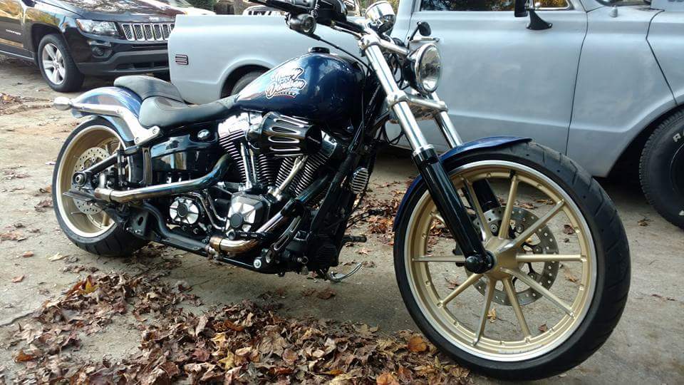 VoylesPerforman's tweet photo. #powdercoated gold and silver #twotone #harleydavidson wheels.
#voylesperformance https://t.co/u4EwyJGAca