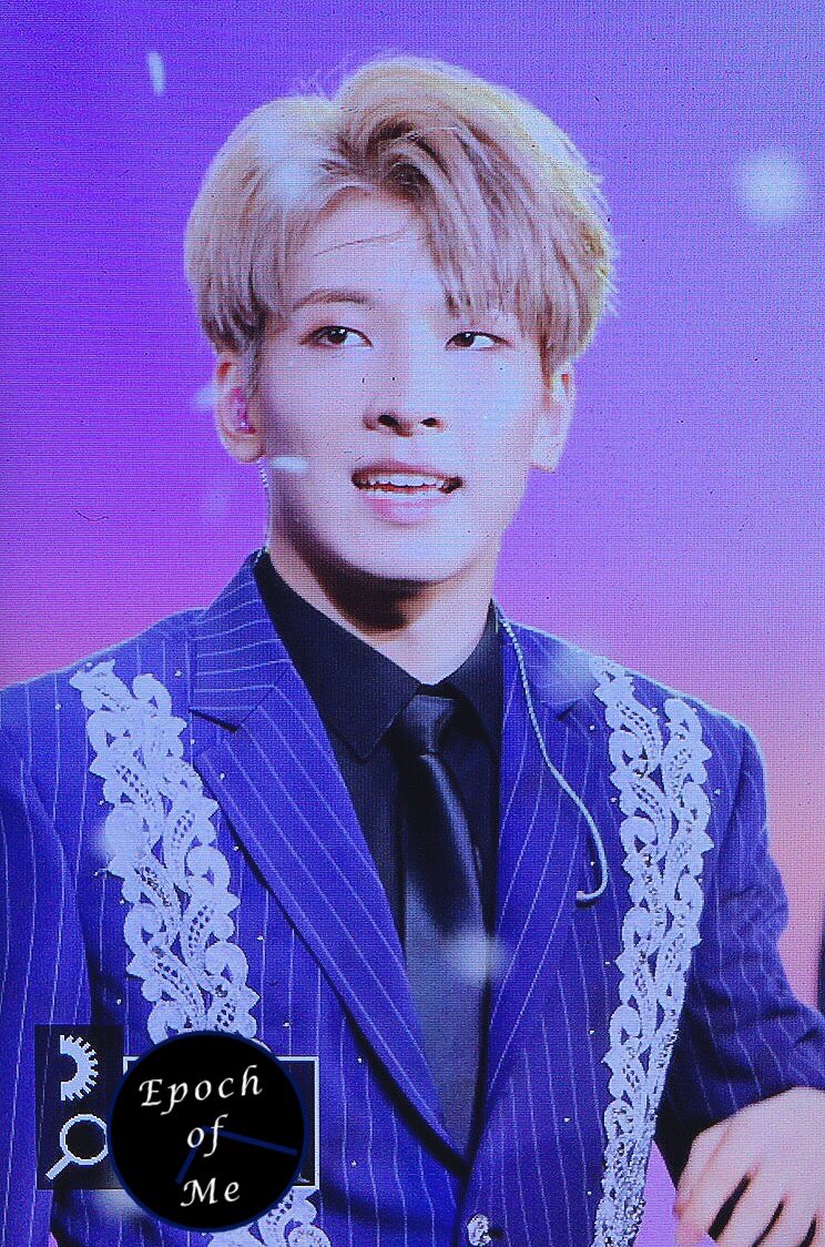 Epoch_of_Me's tweet photo. 171125 마마
#원우 #WONWOO #세븐틴 #SEVENTEEN
드디어 ㅠㅠㅠ
@pledis_17 https://t.co/hUqfFXiJ8D