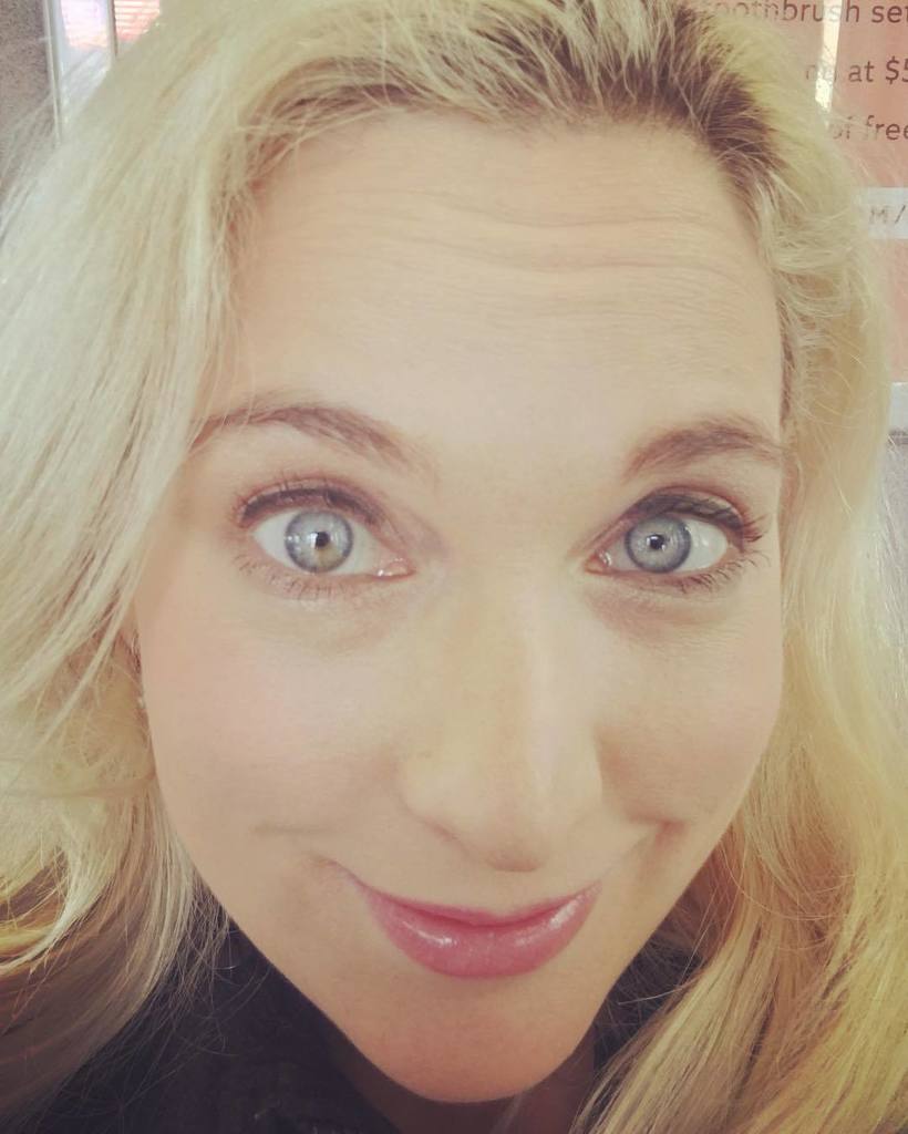KDiPersia's tweet photo. Doing my best to look bright-eyed and bushy-tailed for a day of temp work, despite fighting a cold and having half a voice. 🙂😕
...
...
#coldseason #work #saturday #selfie #blonde #actress #temp #nyc #newyork #zicam #coldeeze #brighteyed #bushytailed … https://t.co/N2khD648FP https://t.co/EjQqWCe87o