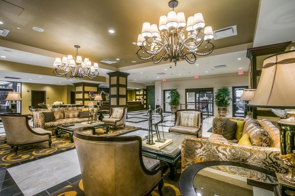 interconnola's tweet photo. We know Black Friday has come to an end, but our great deals continue! https://t.co/fsE427LSih #InterConNOLA #GreatDeals #TripleBonus #HelloSavings #PapaNoel #TrueHospitality #BestOfNewOrleans #HappyHolidays #VisitNewOrleans #LifeAtIHG #TriCentennialTripleUp #NOLAGroupDeals https://t.co/rCLDssLYOQ