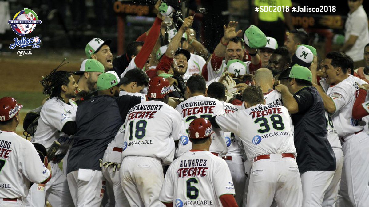 SDCJalisco2018's tweet image. La #ImagenDelRecuerdo es el festejo de los @venadosbeisbol de #México🦌🇲🇽campeones en 2016 de manera espectacular🏆⚾️
#SDC2018 #Jalisco2018