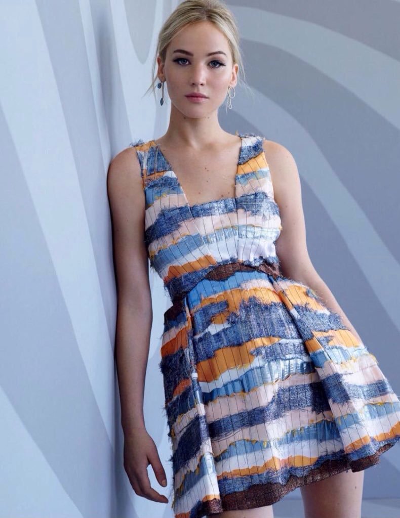 beautifulcelebz's tweet photo. RT for Jennifer Lawrence 
LIKE for Kim Kardashian https://t.co/Mxxamx3FND