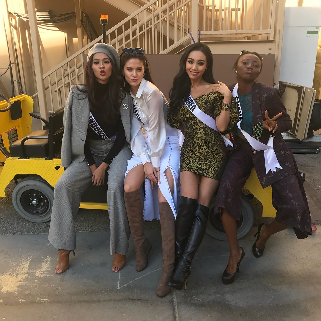 Ma Queen #MissUniverse #Indonesia do not fall asleep guys! Keep on voting.