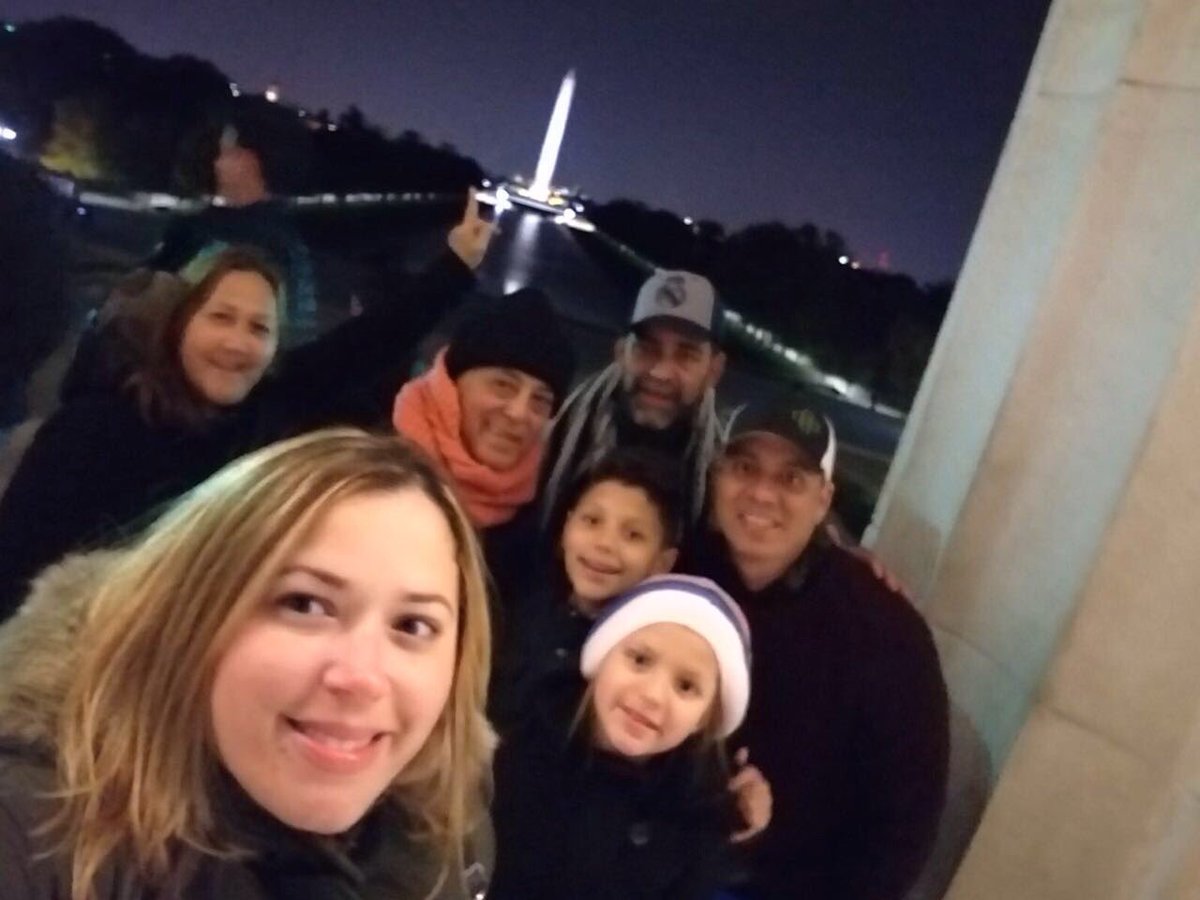 eligiojaquez's tweet photo. Recorrido en familia por algunas ciudades de EU aprovechando el feriado !!! https://t.co/gb9yxQc126