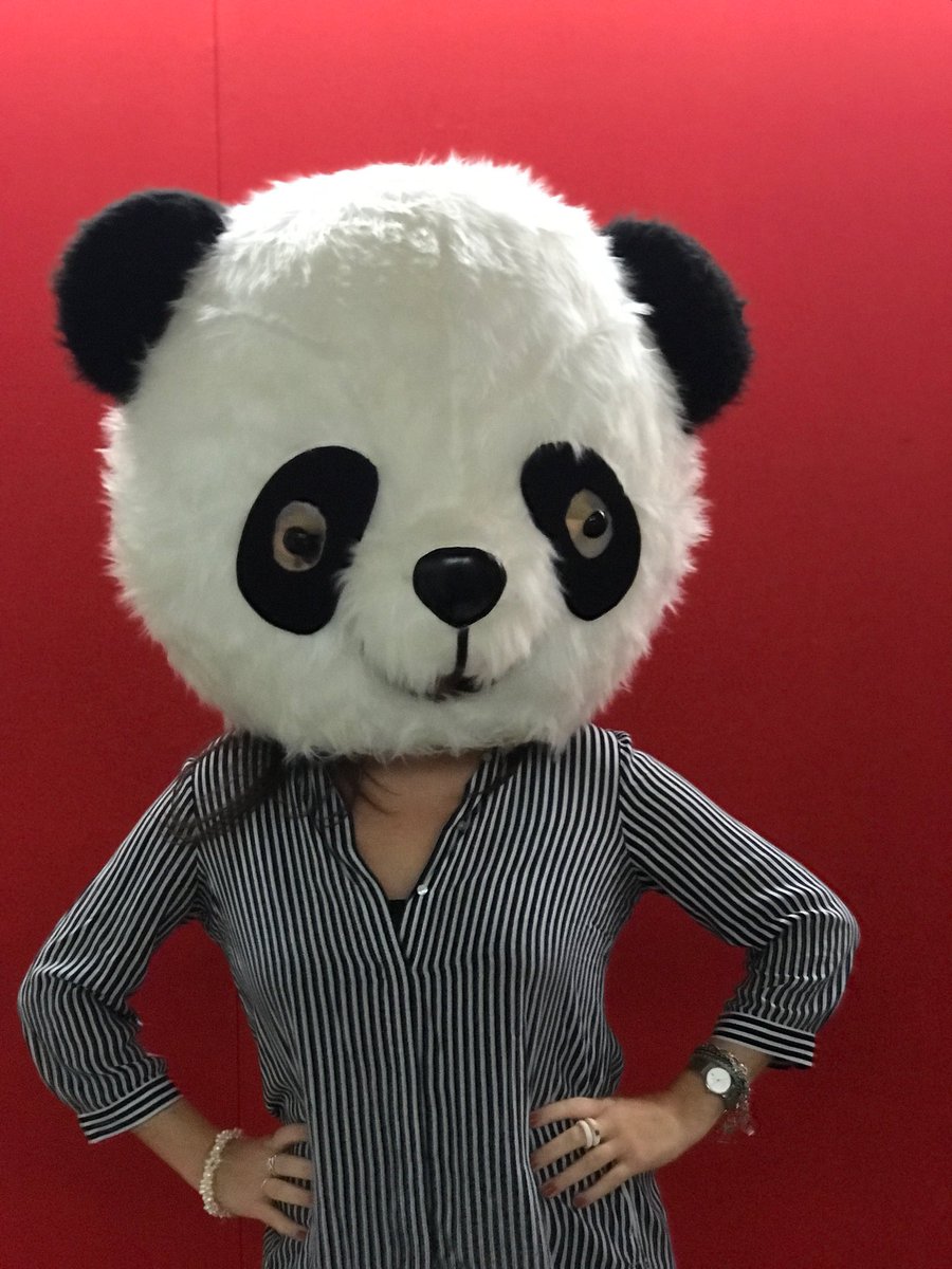 VanHoess's tweet photo. #DigitalSuchtFrau
#MeinDigitalerWeg
Wirtschaft abgewählt, BWL studiert,
nun Projektleiter digitaler Services!
& Dein digitaler Weg?
#Panda17 https://t.co/viGSvuTTbI