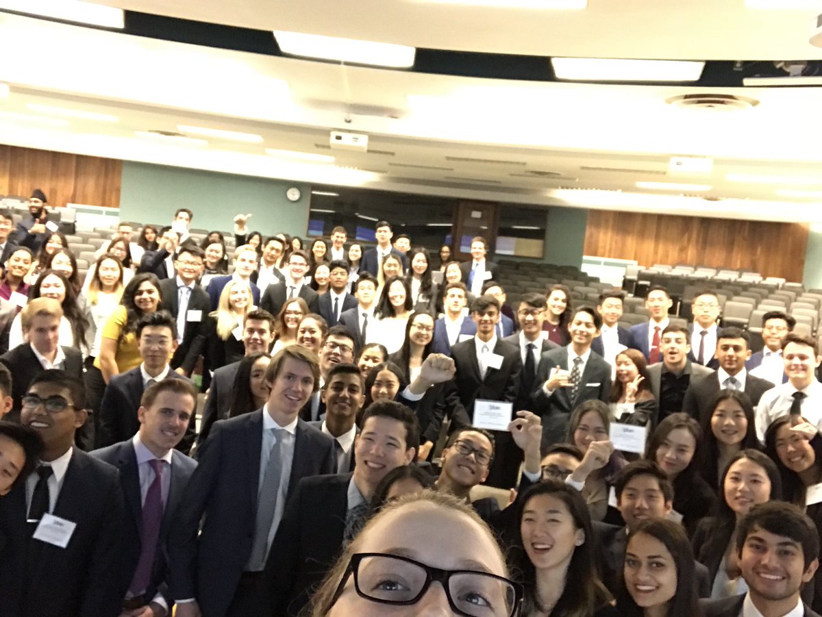 alspee's tweet photo. #buildingforthelongterm @WesternU for the Pre-Business Student Network case comp! 🐎 getting students intro’d to sales the @Shopify way! 💚 https://t.co/863O8yjlJh