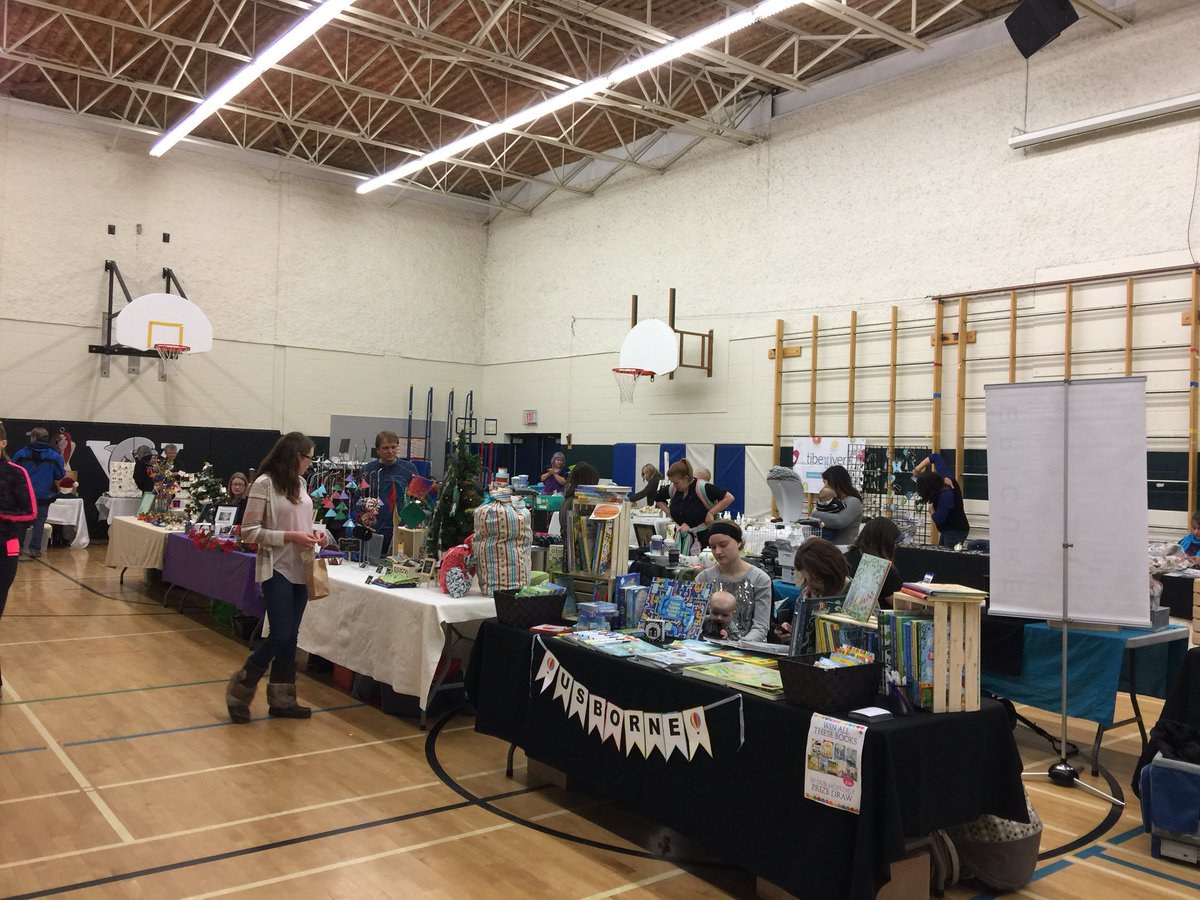 varennesLRSD's tweet photo. Check out our Craft and Vendor Sale happening right now! 22 Varennes Avenue in St. Vital from 10am to 3 pm! #chistmasshopping https://t.co/05xFTrBAoI