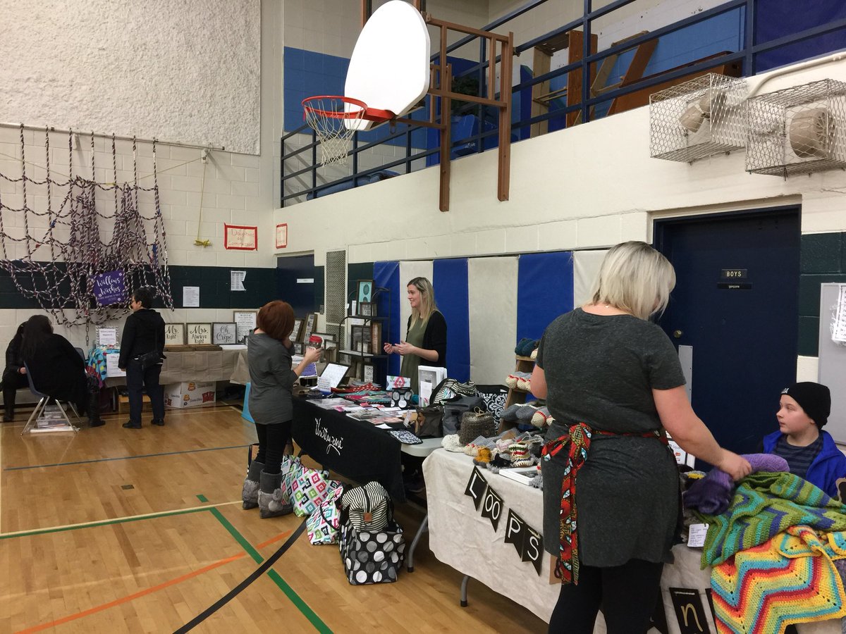 varennesLRSD's tweet photo. Check out our Craft and Vendor Sale happening right now! 22 Varennes Avenue in St. Vital from 10am to 3 pm! #chistmasshopping https://t.co/05xFTrBAoI
