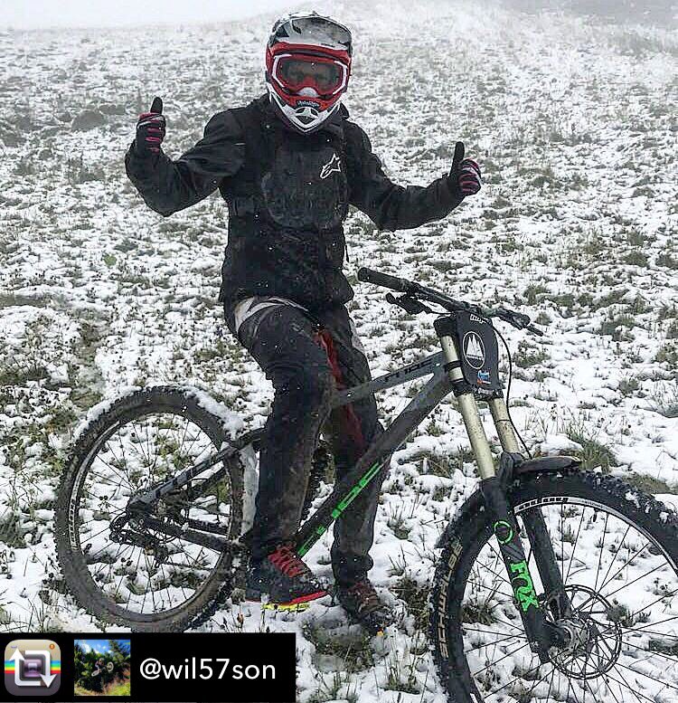Ridemoremtb's tweet photo. Summer snow 😂🤘 https://t.co/ZXZKRFfMEE