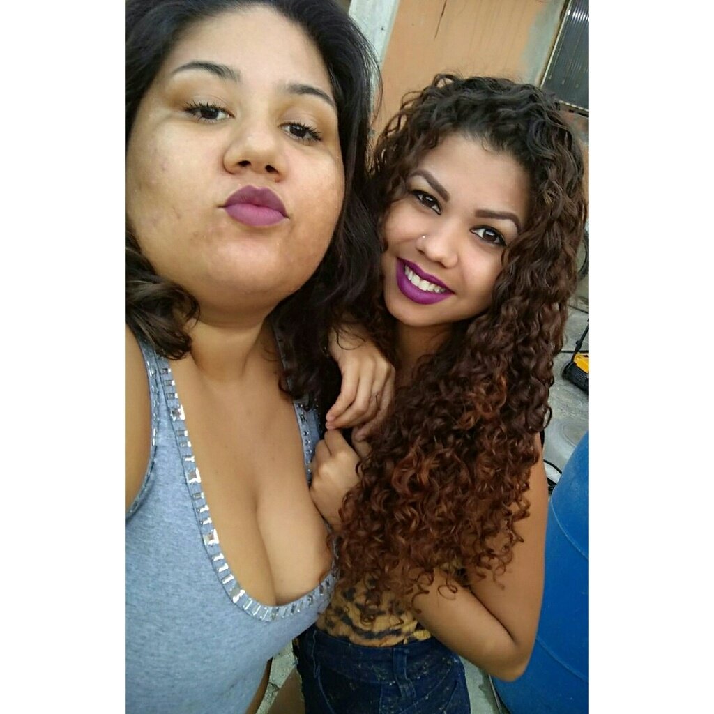 Coolutti's tweet photo. Vivemos Em Um Mundo Onde Tudo Tem Preço , Mas Quase Nada Tem Valor , &amp; Às Poucas Coisas Que Tem Valor , Poucos Sabem Valorizar. 🍃 ☺🙏❤👏
#Amizade 
#TeAmoSuaVaca https://t.co/BLDgzsL88H