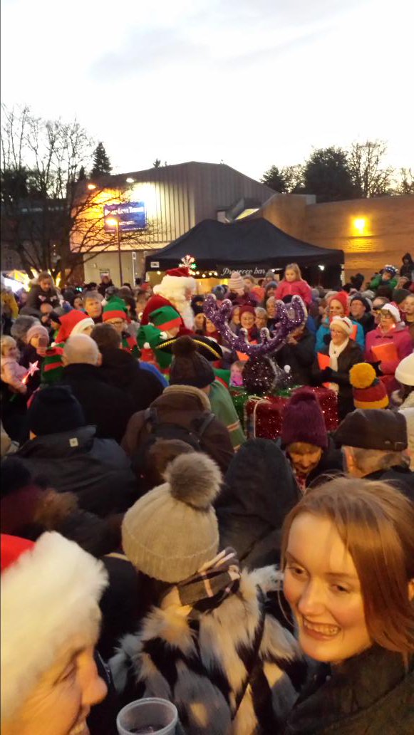 SHinchcliffe's tweet photo. Santa arriving in Bingley for the Christmas lights switch on. Buzzing in Bingley https://t.co/RoBljERL8k