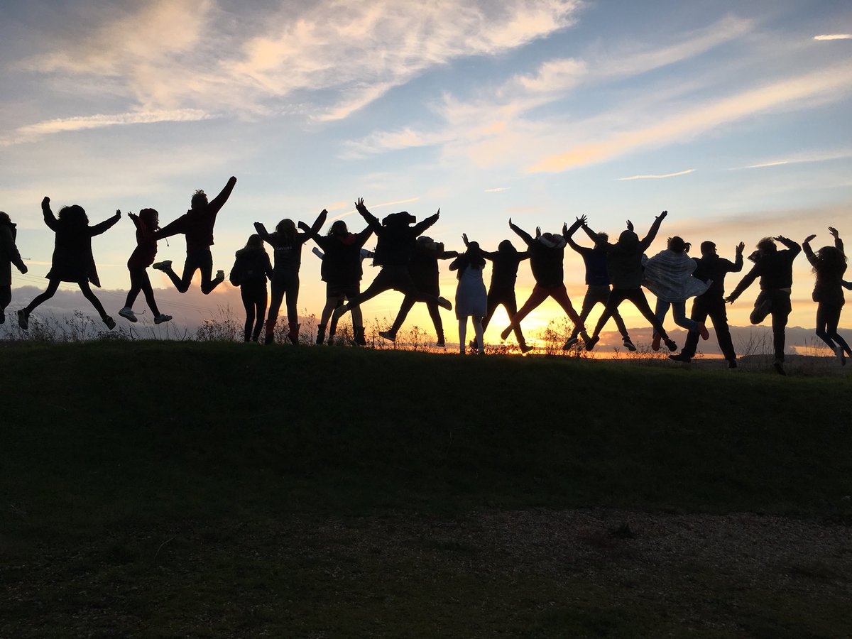 BBCYPtweets's tweet photo. Enjoying the sunset at the end of a busy training residential #youthvoice #Bedford #chellington https://t.co/mpvFPtIyu4