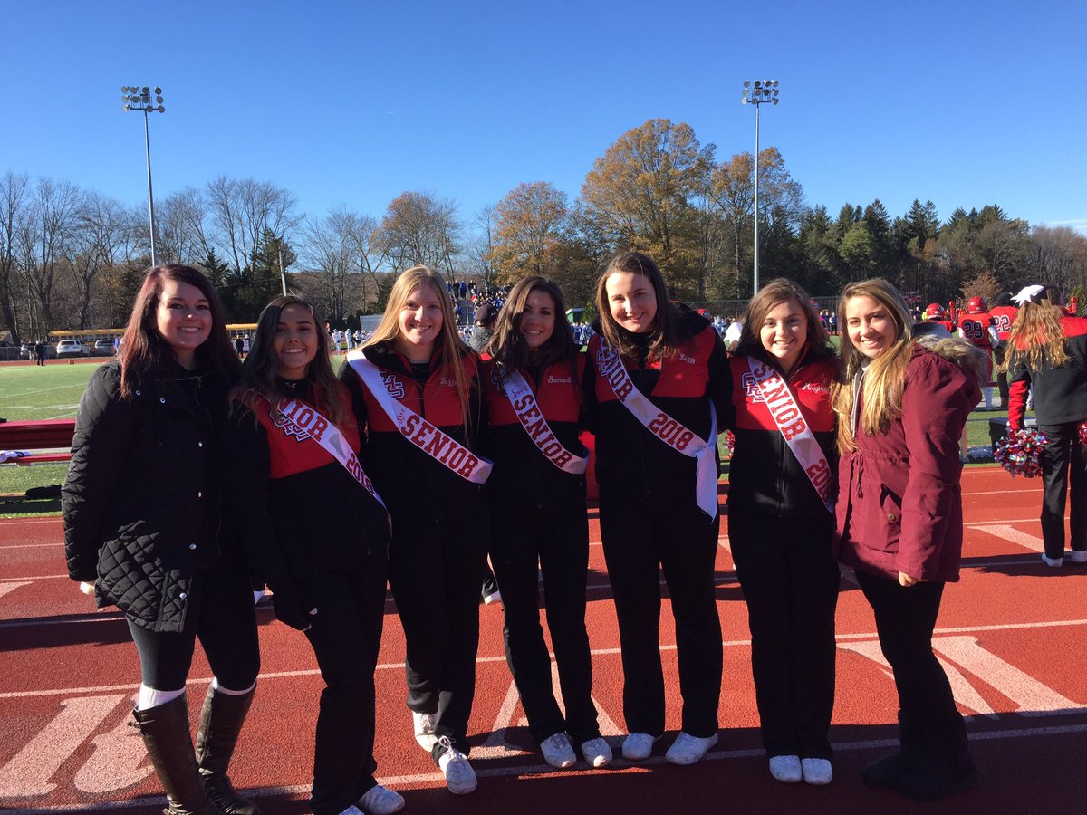 glederernews's tweet photo. Congrats to @CHS_VCheer seniors! You made a positive impact in #ramland ! #ctcheer #cthsfb https://t.co/t4DmNz1ato