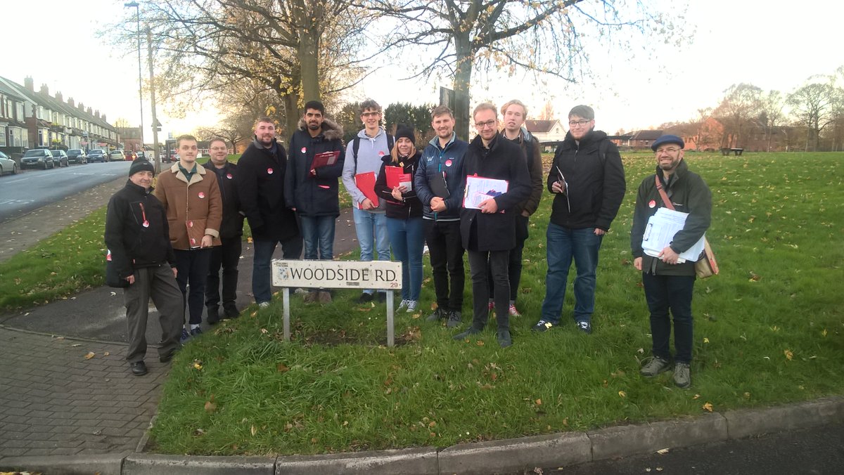 SecondCityRed's tweet photo. A happy afternoon campaigning in Selly Oak Ward with the team. #LabourDoorstep #BetterOffWithLabour https://t.co/sAXAqVqD1u