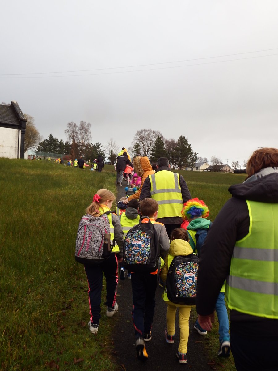 StMartinsPS's tweet photo. We had a fantastic turn out for @SustransNI Ditch the Dark Day. Great to see so many children in bright clothes and bikes and scooters with reflectors and lights. Thanks to mums and dads as well as extended family who walked to school also. https://t.co/gqS1yp0LC3