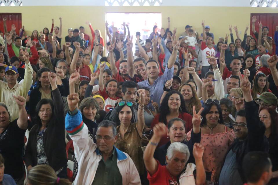 RevoConLeonel's tweet photo. #ConLeonelGanaMéridaJuventudpalMncipioLibertador
@leoneljmatos es sinónimo de Juventud y progreso @NicolasMaduro @dcabellor @JEHYSONGUZMAN @MervinMaldonado @LaZurdaDeChavez @mazo4f @zconleonel @somosvzlaconleo @VTVcanal8 @VillegasPoljak https://t.co/nfjsDJqG0H