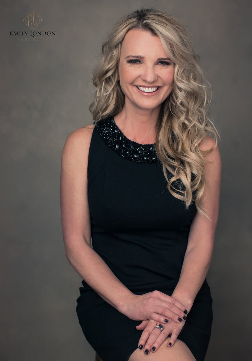 ANSinsights's tweet photo. Happy birthday to our VP of Sales, Patricia!
#happybirthday #insideANS https://t.co/SzanT1wx37