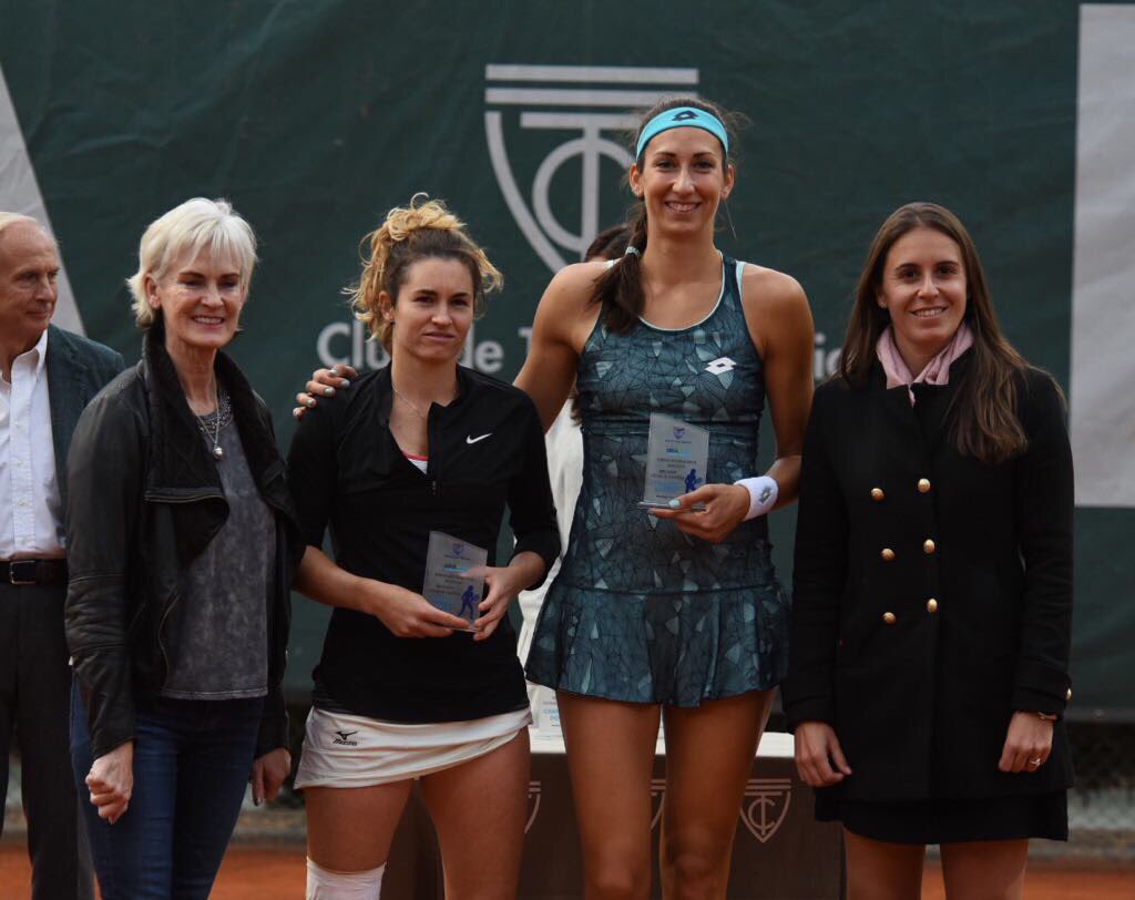 copafbvalencia's tweet photo. #BUCSA Y #SIZIKOVA se alzan con la victoria en #dobles tras un duro partido contra @AndreaGamiz @HuracanGeorgi 6(1)-7  6(5)-7 

#BBVAOpenCiudadValencia #BBVA  #ITF #TENISFEMENINO https://t.co/orEnre5vBF
