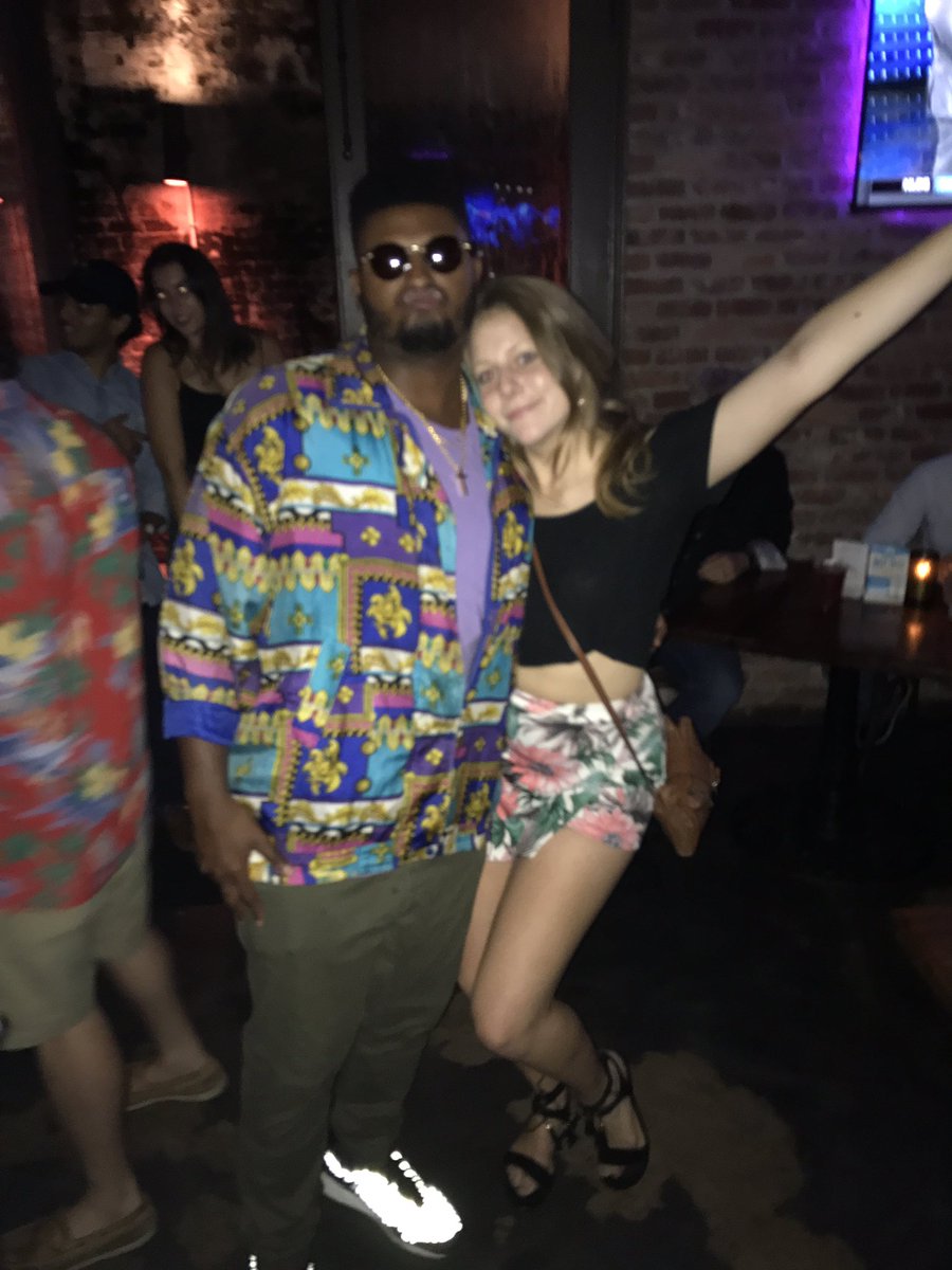 reareamiller's tweet photo. IDK ab you but ..... JimmyG is #feelin 22 ! Happy bday baby #nolaJ #tailgateJ #jambalayaJ #gagaJ #birthdayboiJ #goldenJ πβοΈπ https://t.co/MNLFWeWzZy