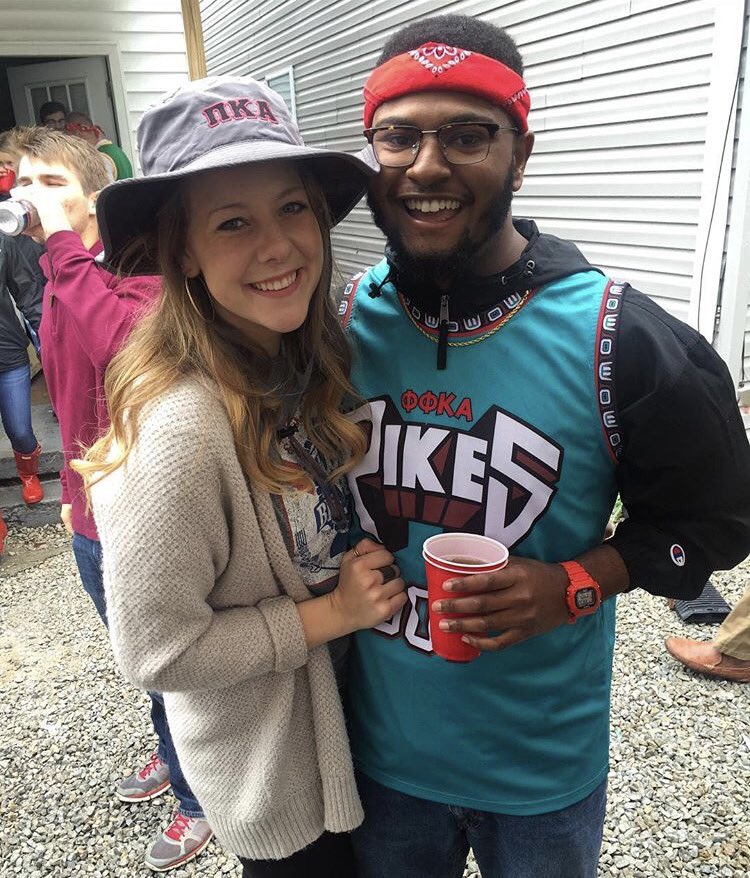reareamiller's tweet photo. IDK ab you but ..... JimmyG is #feelin 22 ! Happy bday baby #nolaJ #tailgateJ #jambalayaJ #gagaJ #birthdayboiJ #goldenJ πβοΈπ https://t.co/MNLFWeWzZy