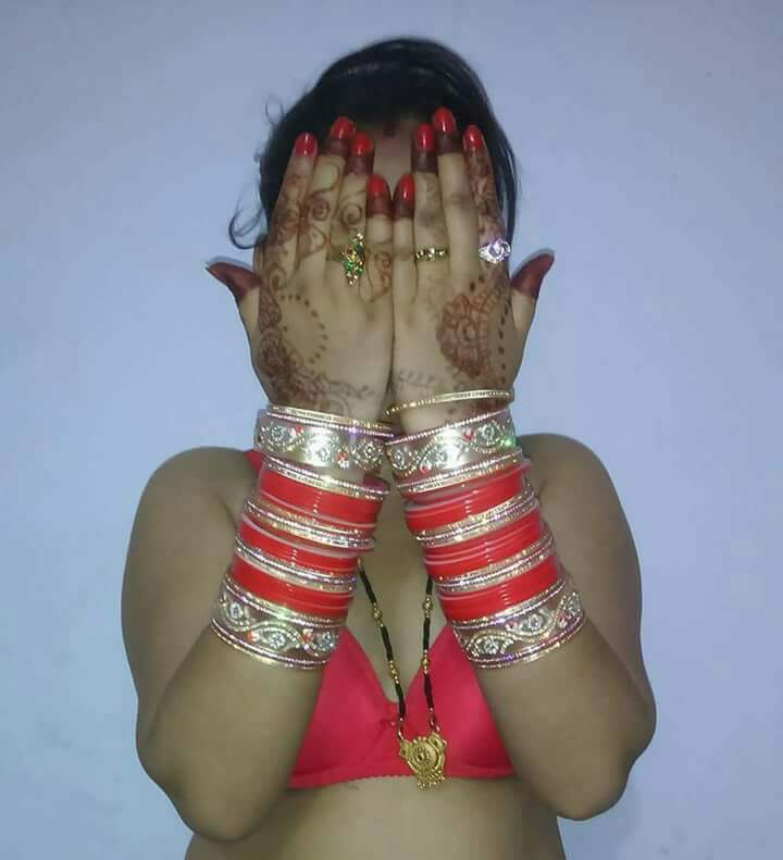 NaughtyBhabhi's tweet photo. Bhabhi is ready to enjoy Saturday night 🔥🔥🔥 
@NaughtyBhabhi https://t.co/YornZKsKj5