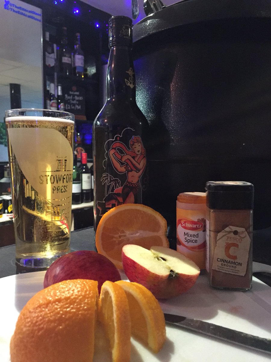 TheEthicalGlass's tweet photo. Don’t forget, we’re showing the Liverpool V Chelsea match at 5.30. There’s lots gin and mulled cider for those of you who aren’t interested. 🍻🍷🏆⚽️ https://t.co/czHIEWodlC