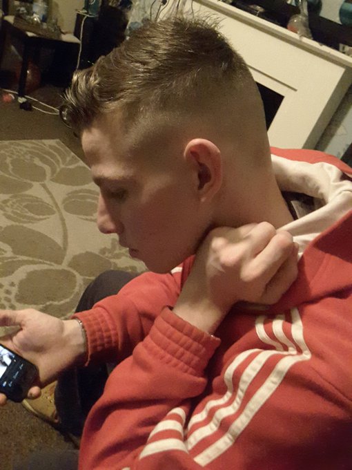 Just had the freshest haircut by @KingsBarbersUK cheers lads https://t.co/eR68f0JVtz<a class="tags" target="_blank" title="On Twitter" href="/?out=eyJ0eXAiOiJKV1QiLCJhbGciOiJIUzUxMiJ9.eyJpYXQiOjE3MjA2OTg2MTgsImlzcyI6InR3cG9ybnN0YXJzLmNvbSIsIm5iZiI6MTcyMDY5ODYxOCwiZXhwIjoxNzUyMjM0NjE4LCJyZWRpcmVjdF91cmwiOiJodHRwczovL3R3aXR0ZXIuY29tL0tpbmdzQmFyYmVyc1VLIn0.sPm9r1f_7DntCUqX75VyjnFicGGCxDtF6ShIgEXHI2CbMocUF5S_5i3PckS33MSvbS9Nlw9ZXYFI1cLQAsis6A">@KingsBarbersUK</a><a href="/tag/mvsales"class="tags"><span>#mvsales</span></a><a href="/tag/mvgayboys"class="tags"><span>#mvgayboys</span></a>