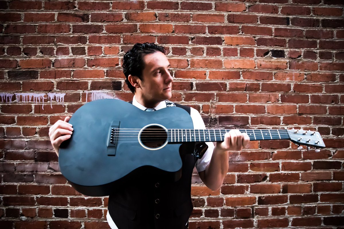 Come enjoy the beautiful day on our outside deck! We will have live music by Ricky Montijo and pizza by Farmstead Catering today from 12 to 4pm.
