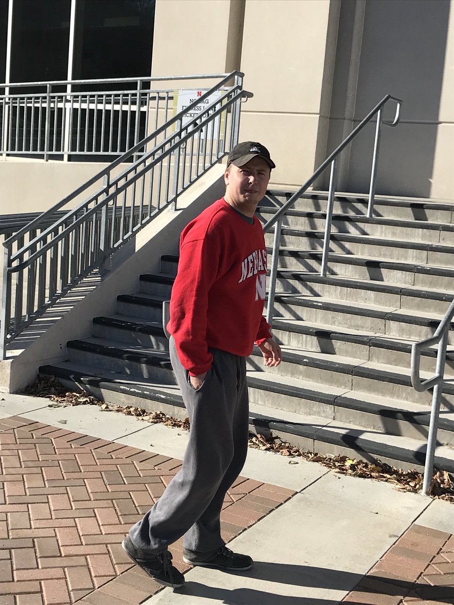 BenMa_C's tweet photo. @Matt_Reynoldson SPOTTED: UNL senior Bruce Claussen walking into Memorial Stadium #Huskers https://t.co/JZgUa1IWuJ