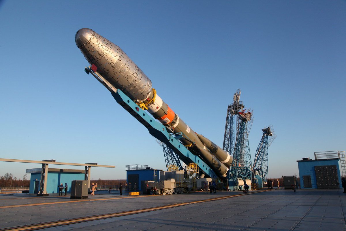 ZlatkoPercinic's tweet photo. Cool pics from #Russian #Cosmodrom where the Sojuz-2.1B is prepared for space mission. #Russia https://t.co/UX3tGMNLJX