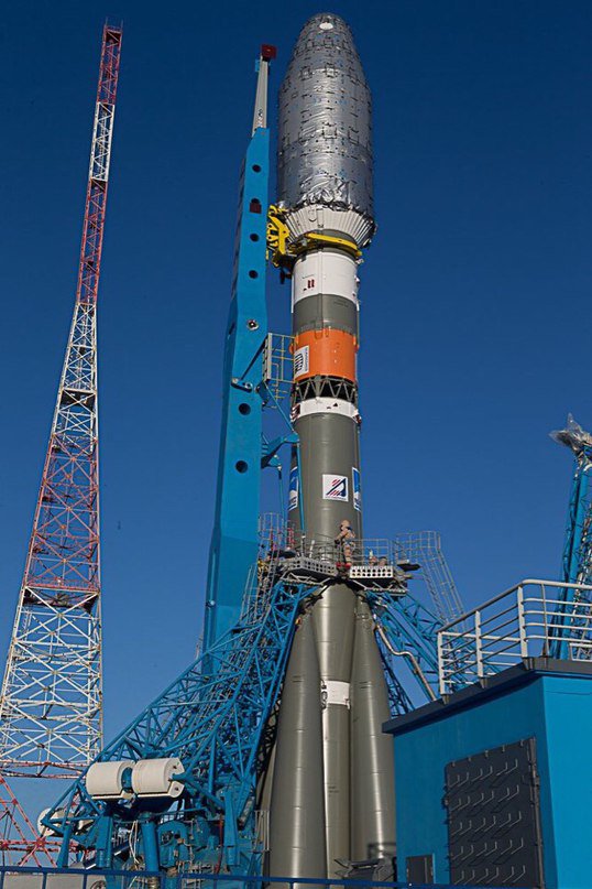 ZlatkoPercinic's tweet photo. Cool pics from #Russian #Cosmodrom where the Sojuz-2.1B is prepared for space mission. #Russia https://t.co/UX3tGMNLJX