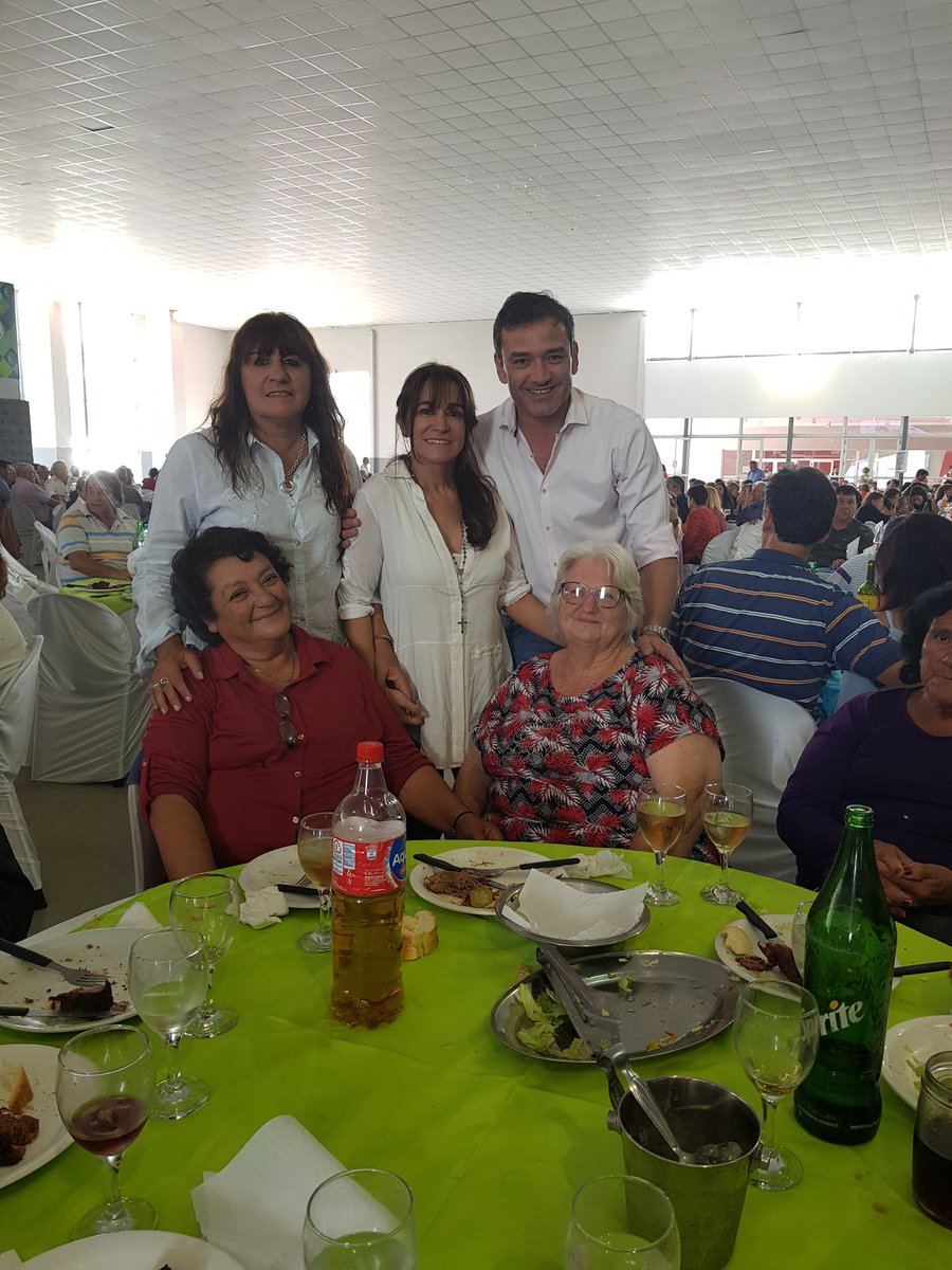 MGersel's tweet photo. Junto al Directorio de @insssepoficial compartiendo la Gran #FiestaDelJubiladoProvincial en Sáenz Peña  @karlozenrique @ZulemaVCoria @balbuena2015 https://t.co/zdMUqKPXVl