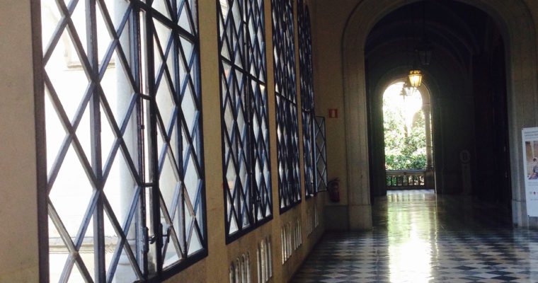 postubarna's tweet photo. https://t.co/GLxmKRGN8j ¿Quién diría que un centro educativo podría ser también un gran lugar para sacarse fotos impresionantes? https://t.co/1PgGjWSWWU