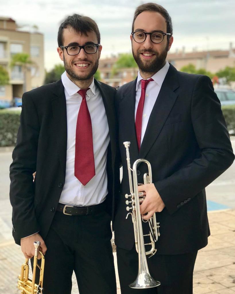 Santa Ceci en buena compañía 💪❤️🎺 <a href="/davidgheredia/">David García Heredia</a>