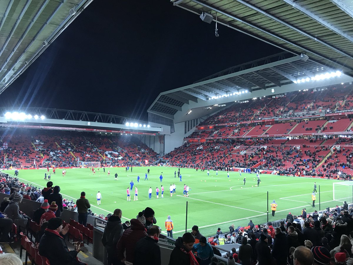Come on Liverpool! #LIVche 🔴🔴🔴
