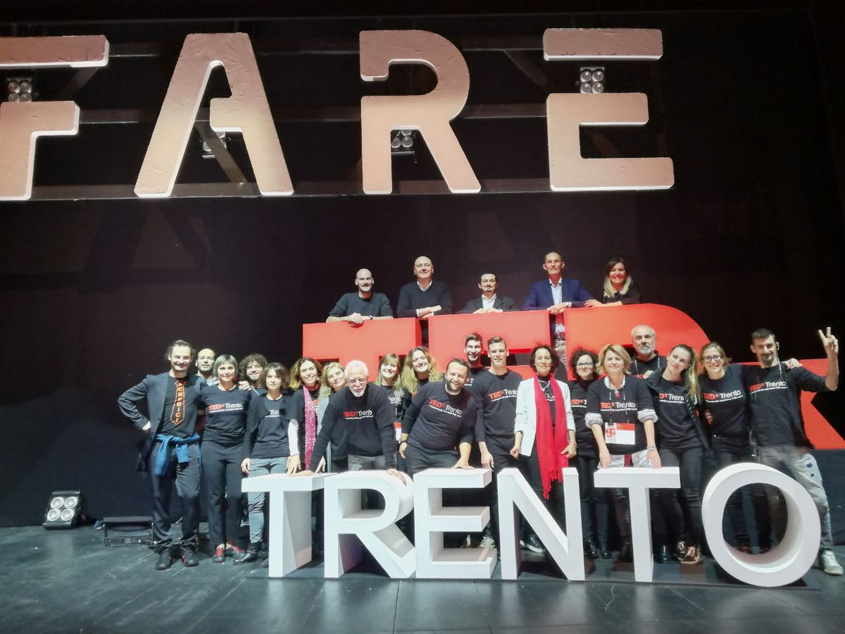 TEDxTrento's tweet photo. Troppo vero che l’unione fa la forza, e oggi lo abbiamo dimostrato. Sono stati lunghi mesi di lavoro ma è il risultato quello che conta. Siamo riusciti a dimostrare che insieme si può #FARE la differenza. #GRAZIE #TEDxTrento #tempodiFARE https://t.co/9sZ1RD3m4z