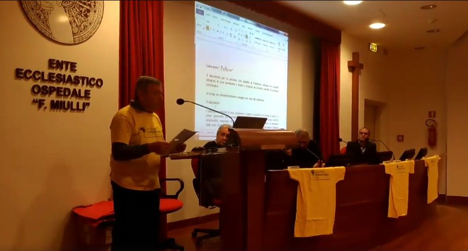 biomedical_lab's tweet photo. Si può contribuire a migliorare la gestione del paziente con #Parkinson? Durante la Giornata Nazionale Parkinson, abbiamo raccontato cosa si può fare con il PD-Watch, l'orologio per il Parkinson
#25Novembre2017 #GNParkinson2017 #pdwatch #biomedicallab https://t.co/cTyKccjbZn