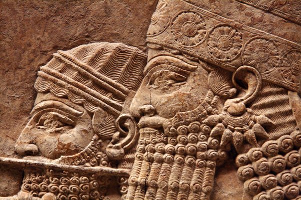 PaulMMCooper's tweet photo. A thread on one of the strangest and most elaborate rituals practised in ancient Mesopotamia, and one that occasionally went terribly wrong: the ritual of “The Substitute King”. https://t.co/7eRk3wF2Vd