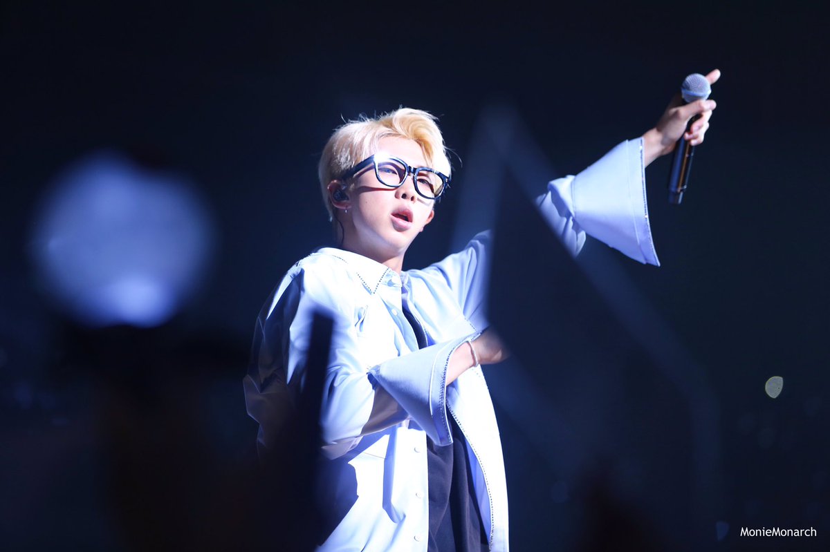 171104
#랩몬스터 #RM #RAPMONSTER #남준 #방탄소년단 #김남준 #BTS #RapMonster 
<a href="/BTS_twt/">방탄소년단</a>