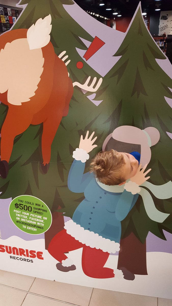 JPerry04's tweet photo. #scroogedupxmas #sunriserecords #christmasshopping https://t.co/2yEL9yDfa4