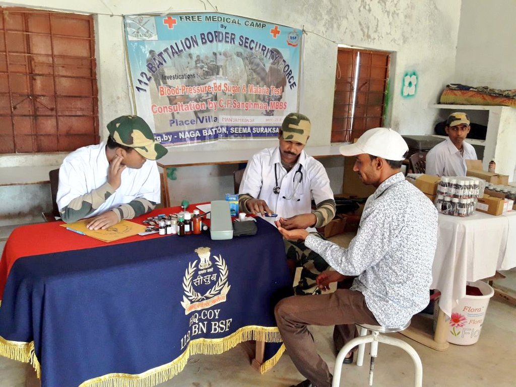 BSF_India's tweet photo. 25th Nov 2017
Malkangiri #Odisha
#CommunityOutreachActivity Medical team of 112 Battalion #BSF organised medical camp in village Manyamkonda GP, PS-Motu
Villagers attended the free check up&investigations.
Medicines provided by District Hospital, MKG distributed to the needy https://t.co/p1x5DMsOY1