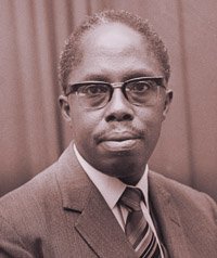 KResearcher's tweet photo. Dr. Julius Gikonyo Kiano was the first Kenyan to get a PhD. His field of study was Political Science. He graduated from University of California in Berkeley in 1956. When he arrived back in Kenya he could not get a job and had to work a petrol station for sometime. https://t.co/KniPk9zPcP