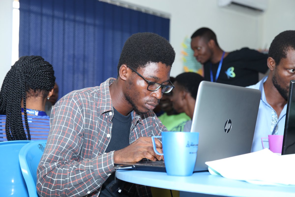 SwUyoNg's tweet photo. Business Idea evaluation🤔🤔 @nextdeegit @thompson_nsikak @ChristianEkene4 @emeka_nwakaudu  #SwUyo #tgsw2017  
Cr: Caleb J https://t.co/s5yh7SaJX9